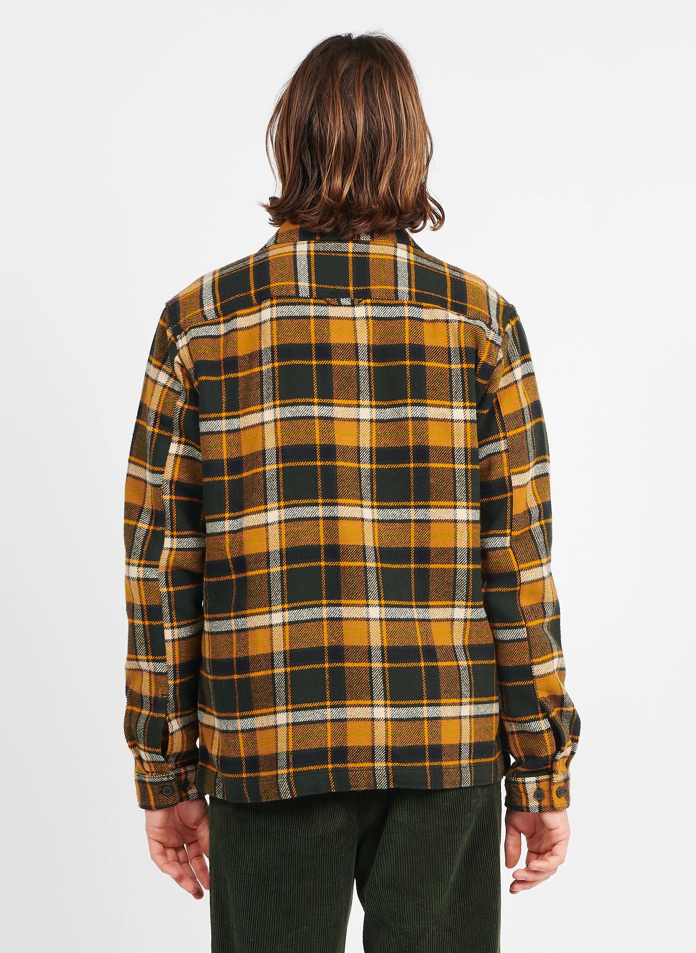 Camisa regular fit de algodón orgánico a cuadros con cuello clásico en verde